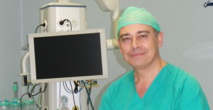 Dr. Moreno en quirófano