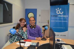 Málaga al Día Carmen Abenza y el Dr. César Ramírez